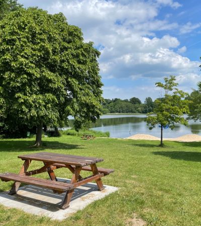 park with lake